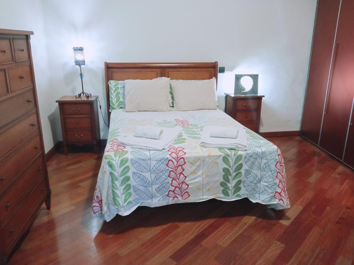 Apartamento La Almena 1 Junto A Plaza Mayor,2 Habitaciones, Parking Gratuito กาเซเรส ภายนอก รูปภาพ