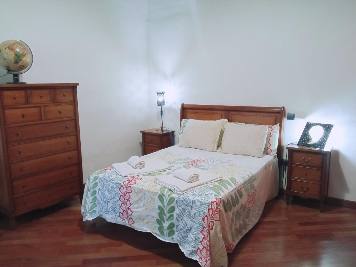 Apartamento La Almena 1 Junto A Plaza Mayor,2 Habitaciones, Parking Gratuito กาเซเรส ภายนอก รูปภาพ