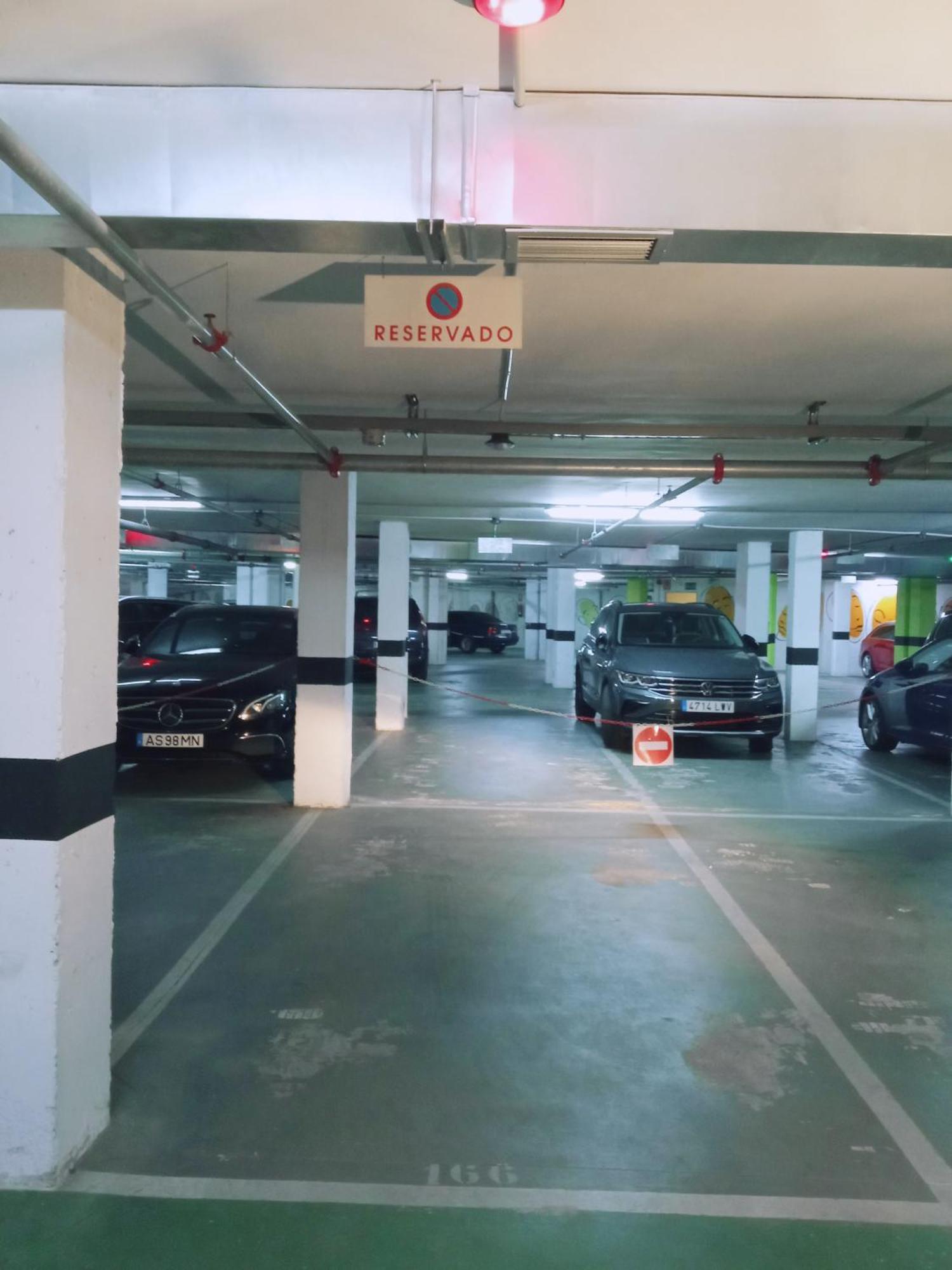 Apartamento La Almena 1 Junto A Plaza Mayor,2 Habitaciones, Parking Gratuito กาเซเรส ภายนอก รูปภาพ